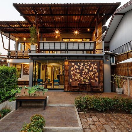 צ'יאנג מאי Hostel One Art And Gallery מראה חיצוני תמונה