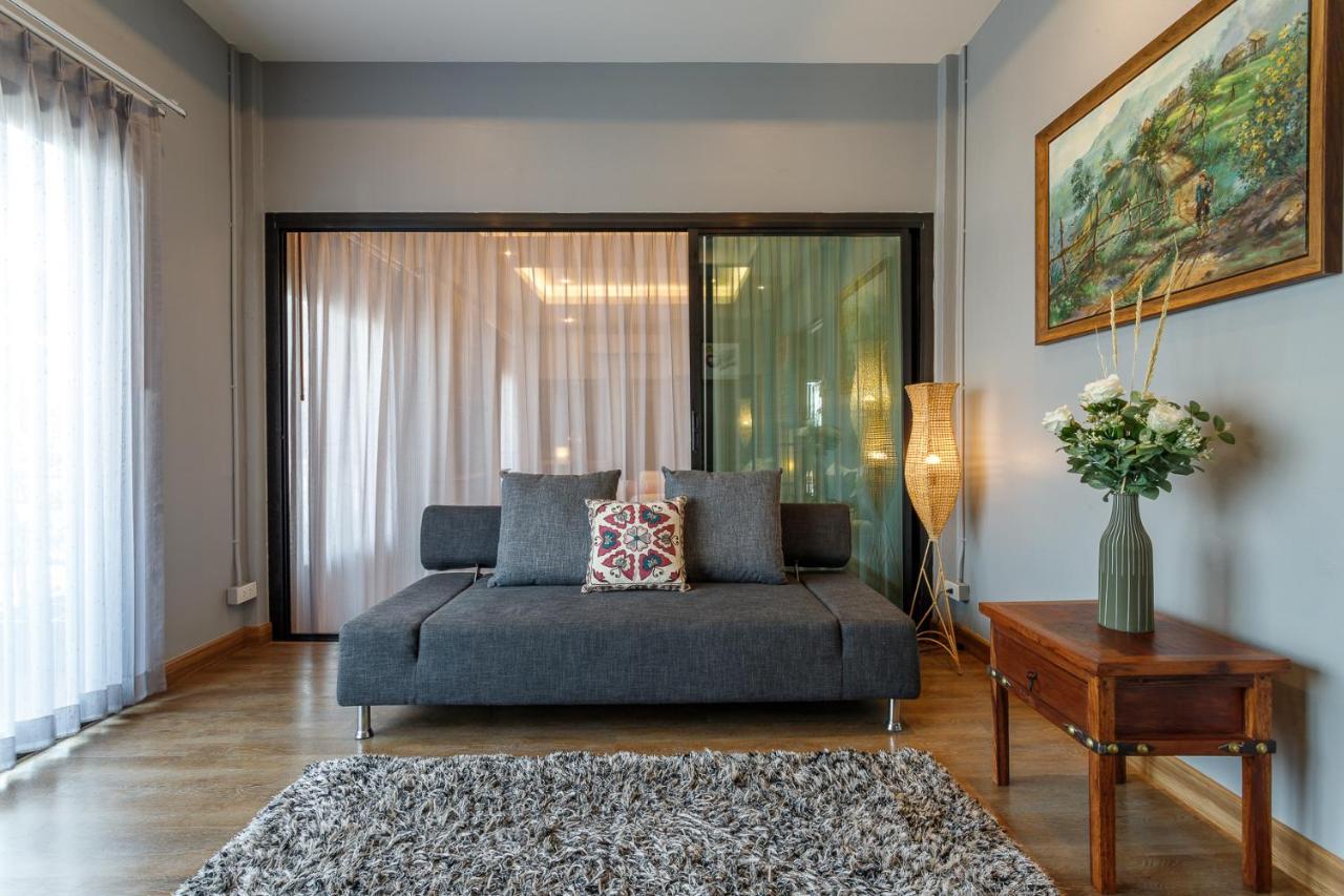 צ'יאנג מאי Hostel One Art And Gallery מראה חיצוני תמונה