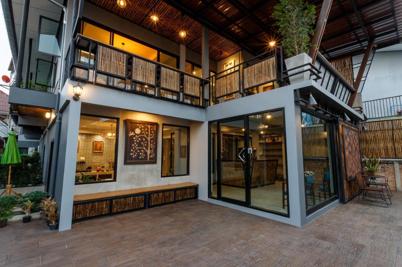 צ'יאנג מאי Hostel One Art And Gallery מראה חיצוני תמונה